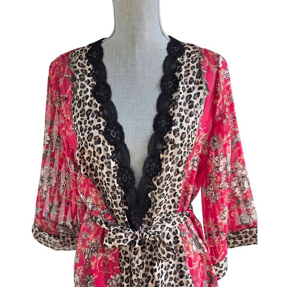 In Bloom by Jonquil Sheer Leopard Floral Robe Small Black Lace Trim - Picture 4 of 11